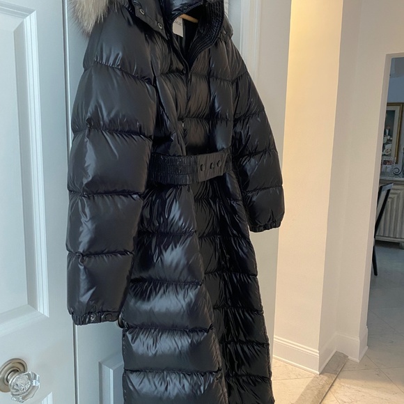 Moncler women’s maxi down coat - Picture 5 of 6